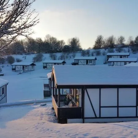 Gemuetliches Ferienhaus Bungalow Sixtytwo In Dipperz-doermbach * Dipperz