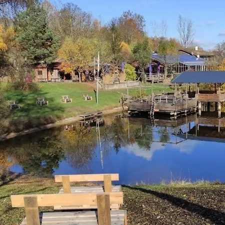 Casa de Férias Gemuetliches Ferienhaus Bungalow Sixtytwo In Dipperz-doermbach Dipperz